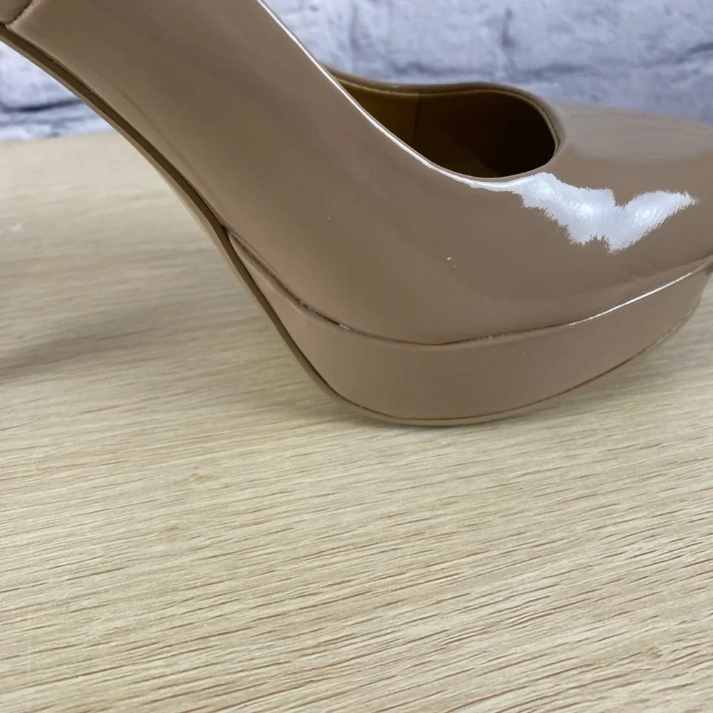 Chinese Laundry Platform Heels size 9 NWT